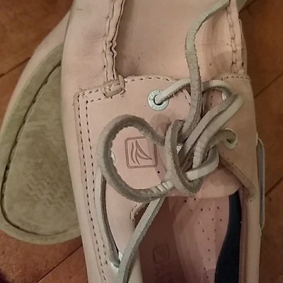 Sperry's - Picture 3 of 4